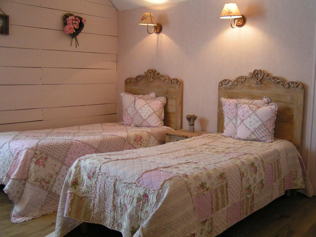 La Freneraie Hotel Paulhac  Cameră foto